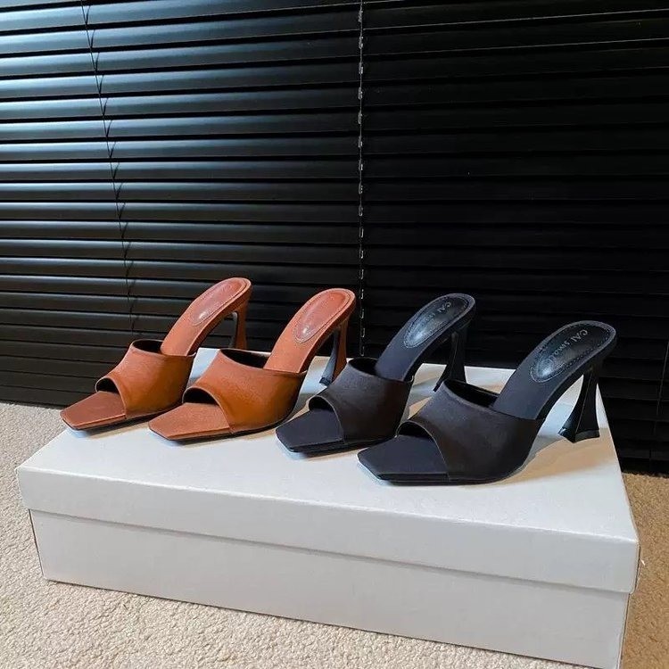 晚晚风时装百搭凉鞋2025年夏季新款方头露趾法式高跟凉拖鞋女外穿