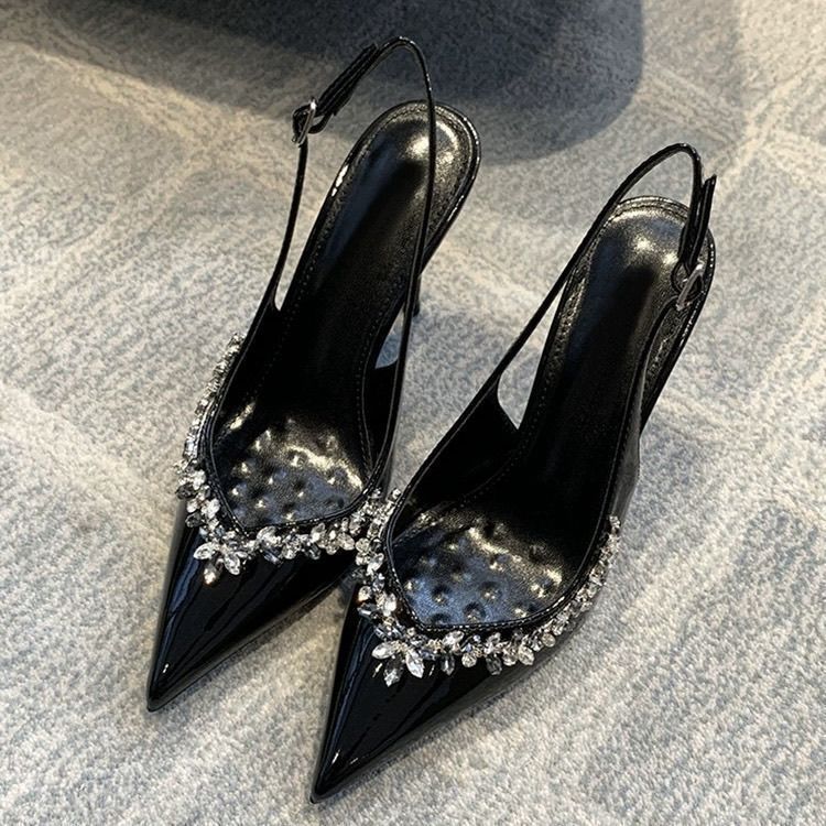 2025年夏季新款包头凉鞋女水钻一字扣带尖头黑色漆皮高跟鞋女细跟