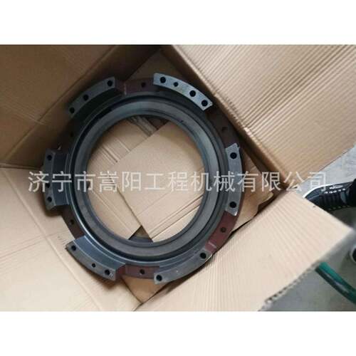 TY220 SD22变速箱前进挡油缸体154-15-31180推土机