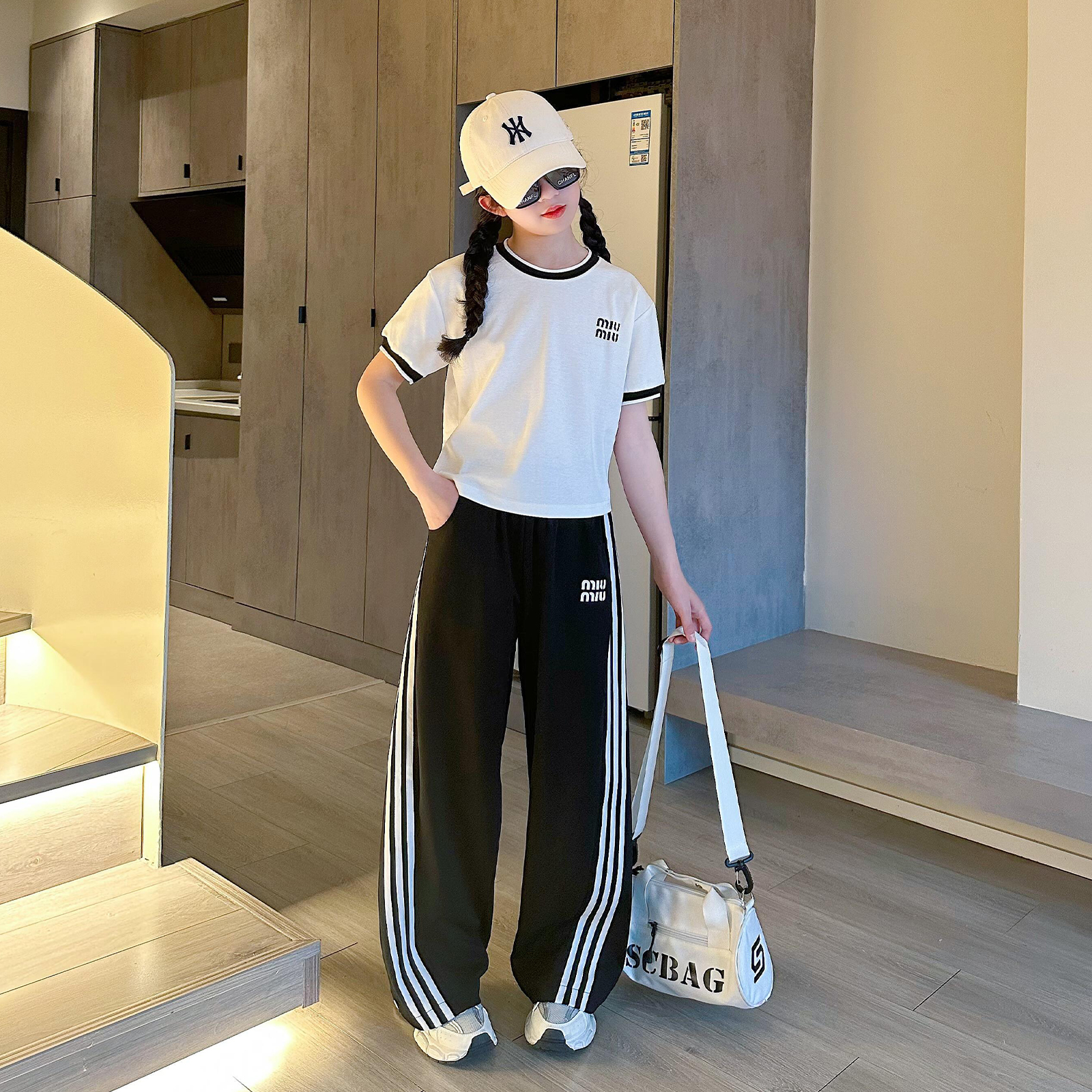 品牌女童夏套装2025新款洋气时髦夏装大童女孩运动休闲短袖长裤两