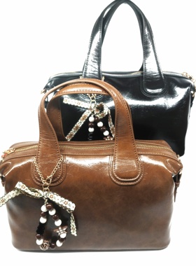 意尔康女包2025新款时尚百搭手提斜挎包高级感小方包57Y29565