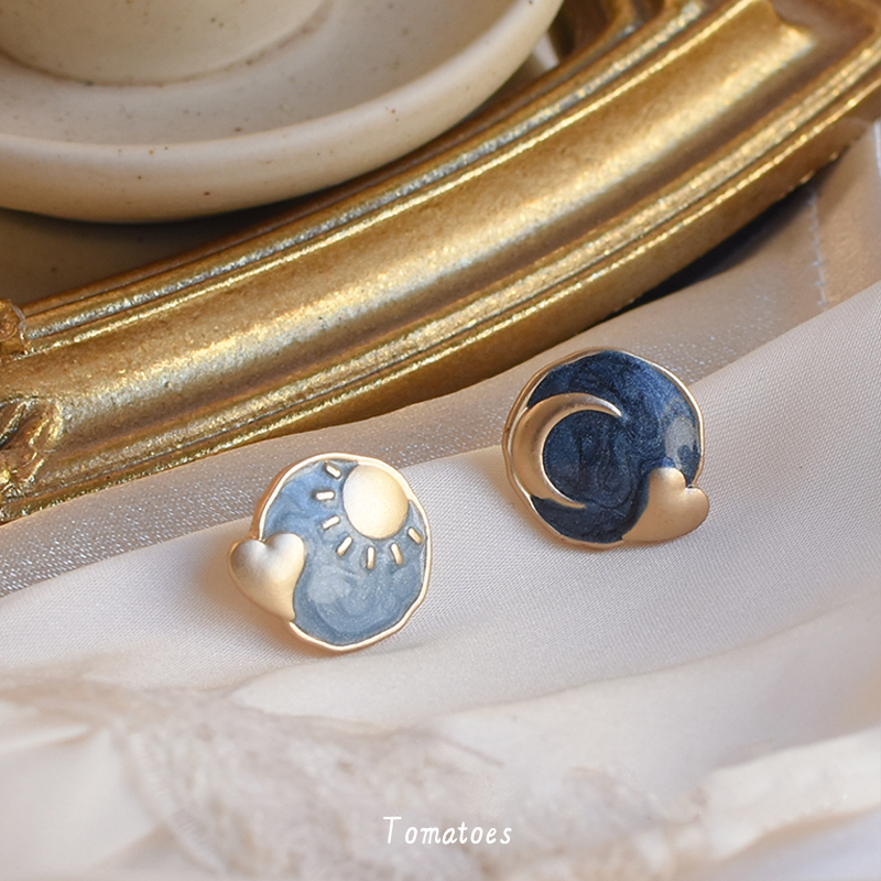 全店买三赠一复古蓝日月星空耳钉