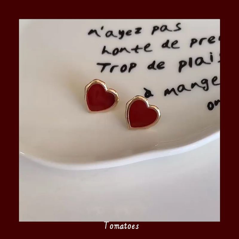 全店买三赠一复古酒红色爱心耳钉