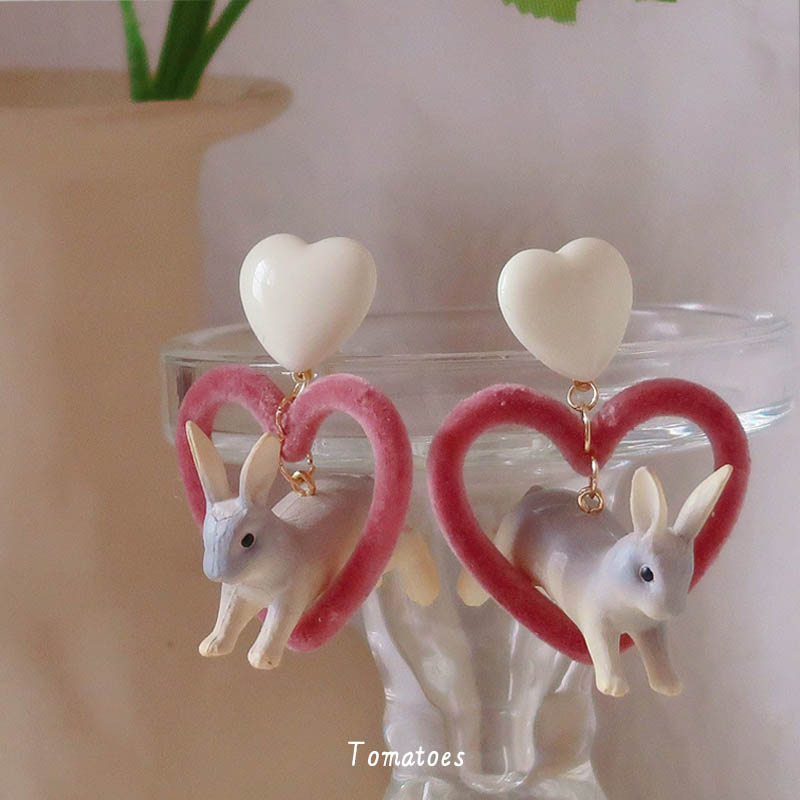 立体植绒爱心兔子耳环女夸张耳饰