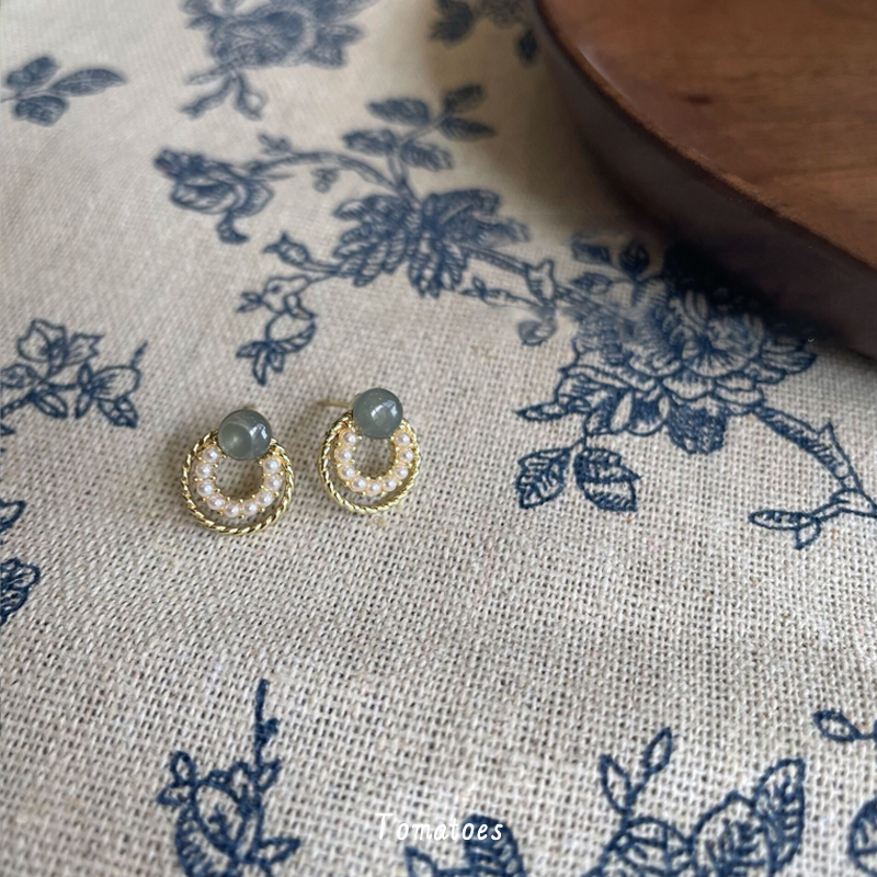 全店买三送一温柔雾霾蓝珍珠耳钉