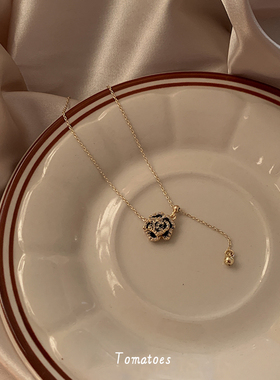 复古高级感黑色山茶花项链