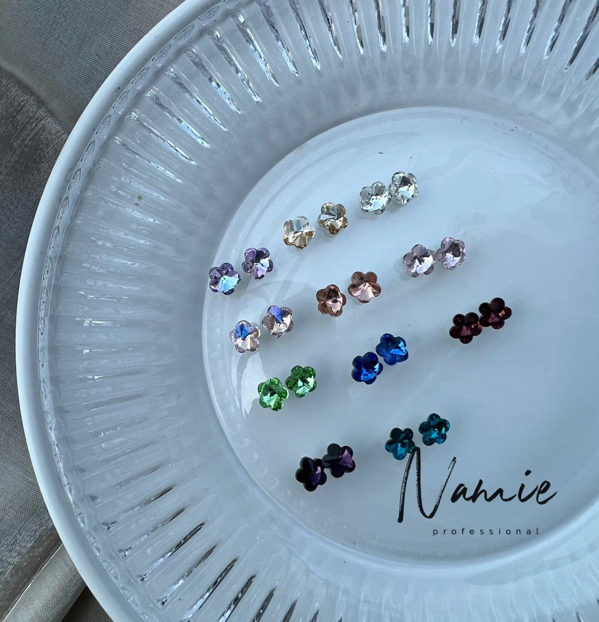 namie严选k9高定色8mm梅花钻多色入 美甲饰品