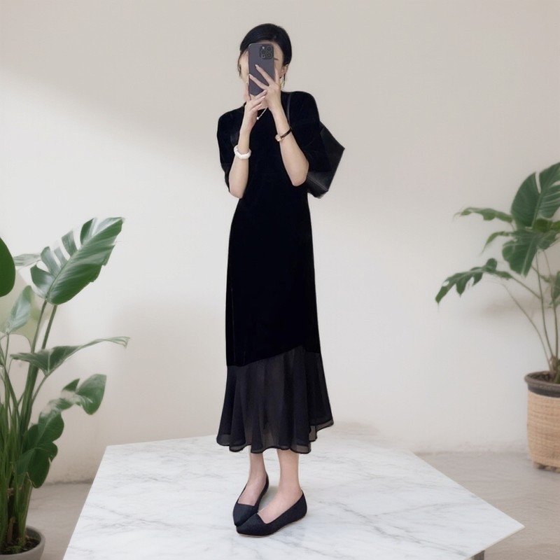 GPTSu法式时尚夏季新款独特美丽的女士连衣裙胖mm腰修身小黑裙女