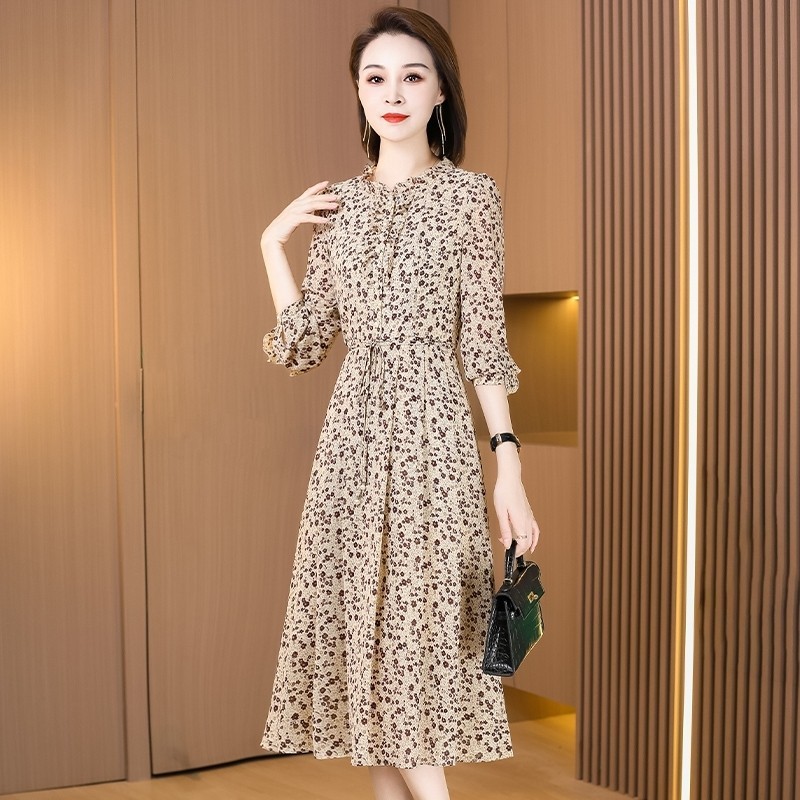 夏季连衣裙子衣服女款长款洋气高贵A字碎花显瘦气质小个子高级