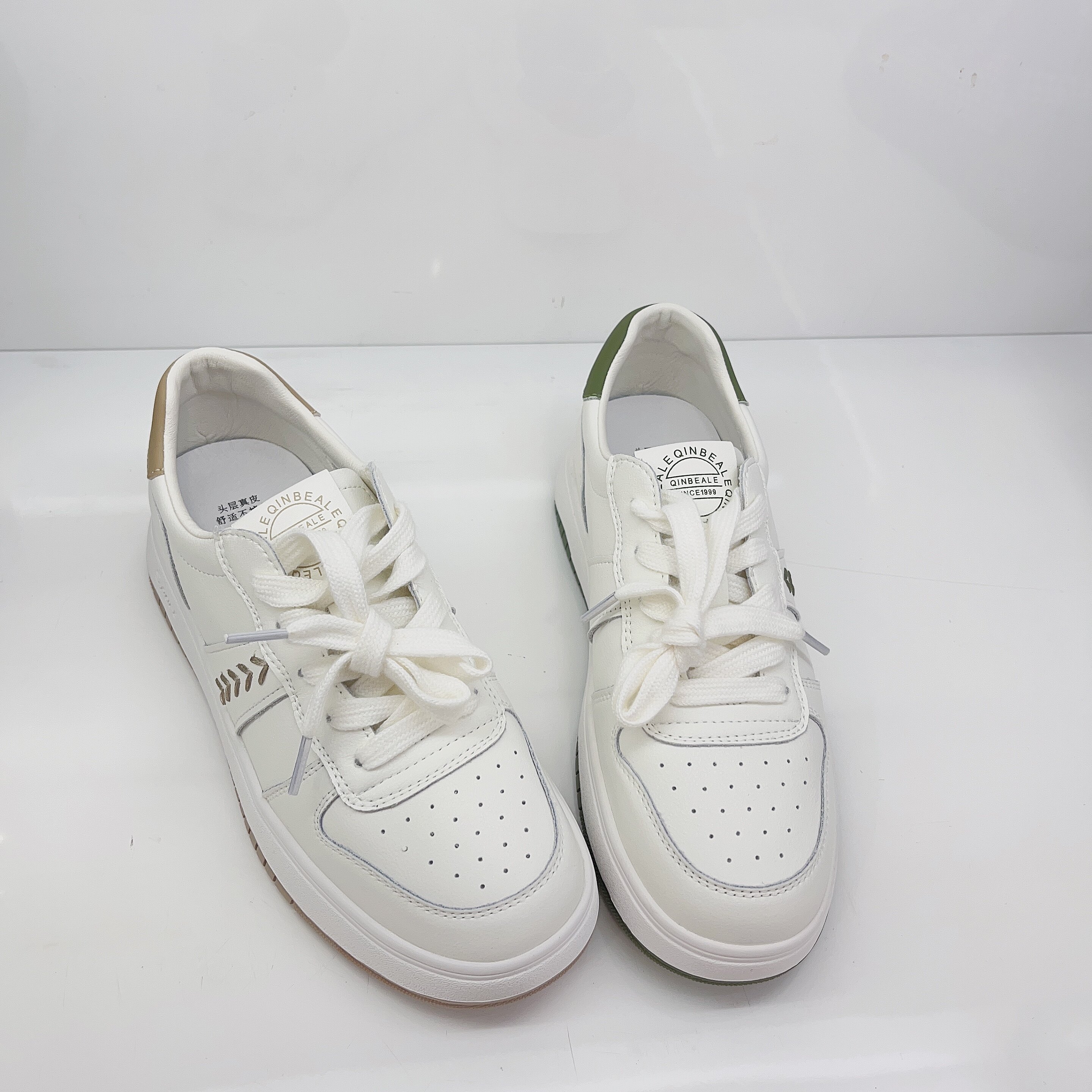 千佰莉小白鞋女2023春夏新款百搭板鞋平底运动休闲透气软底女单鞋