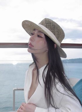 草帽镂空女春夏赫本风绑带草帽网红百搭时尚草编织海边沙滩度假帽
