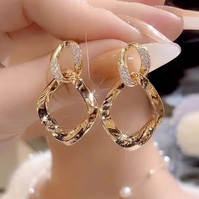 莫比乌斯耳环轻奢小众镶钻镂空