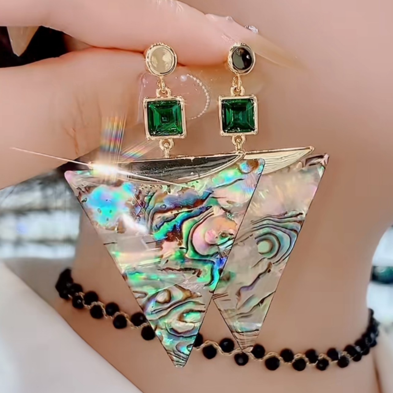 气质高级感几何三角形绿色耳环欧美时尚夸张个性耳坠大气百搭耳饰