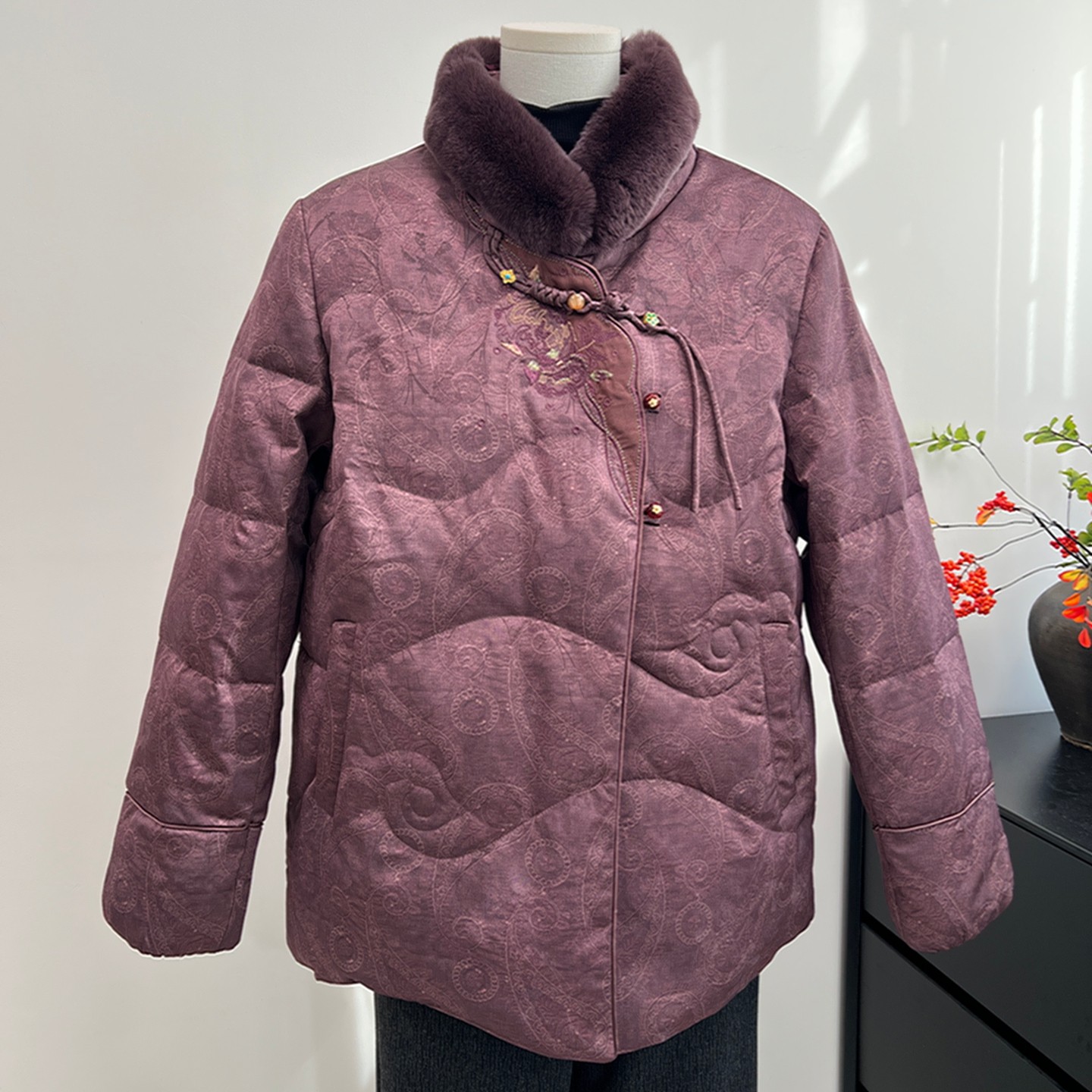 新中式奶奶羽绒服中老年女装妈妈冬装外套70岁80老太太衣服白鸭绒