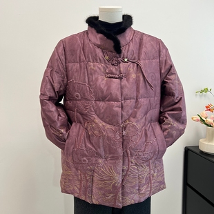 中老年女妈妈冬装外套2025新款老人羽绒服保暖衣服奶奶白鸭绒外套