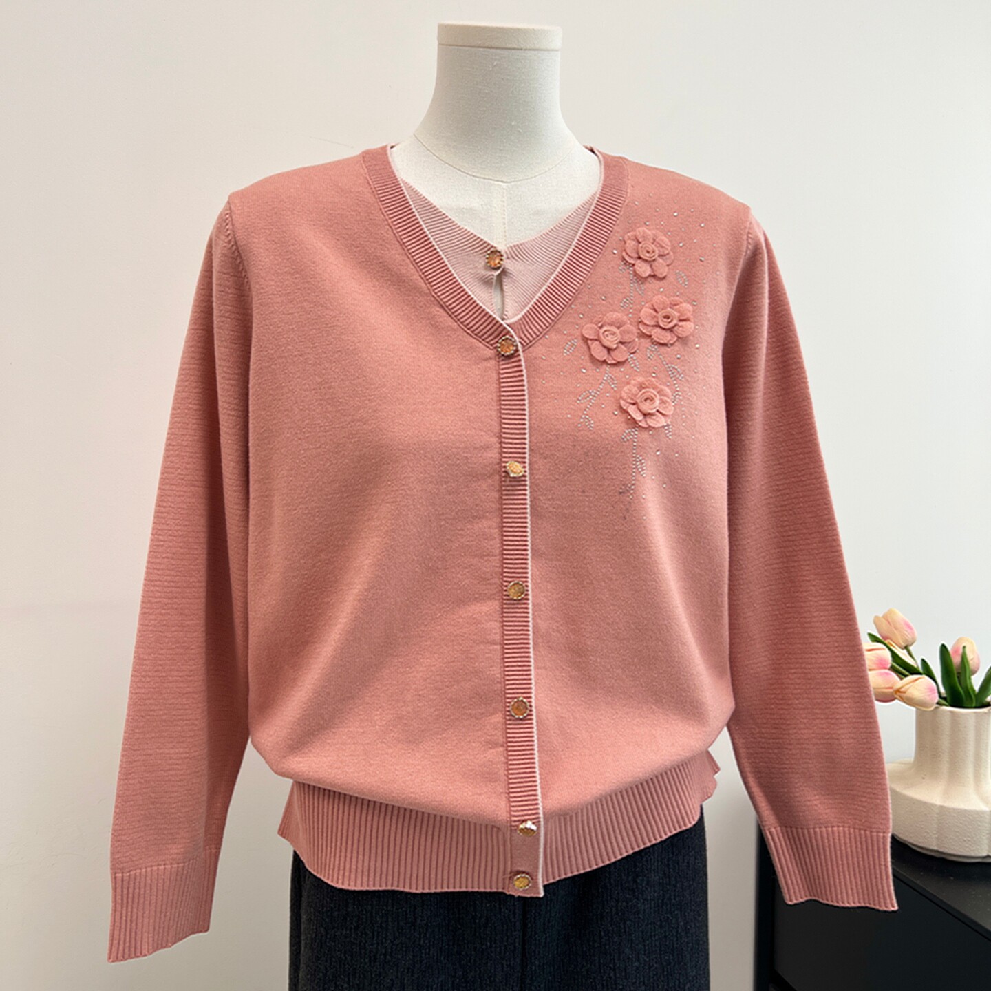 洋气妈妈春装针织上衣中老年女装春秋新款洋气薄款红色毛衣打底衫