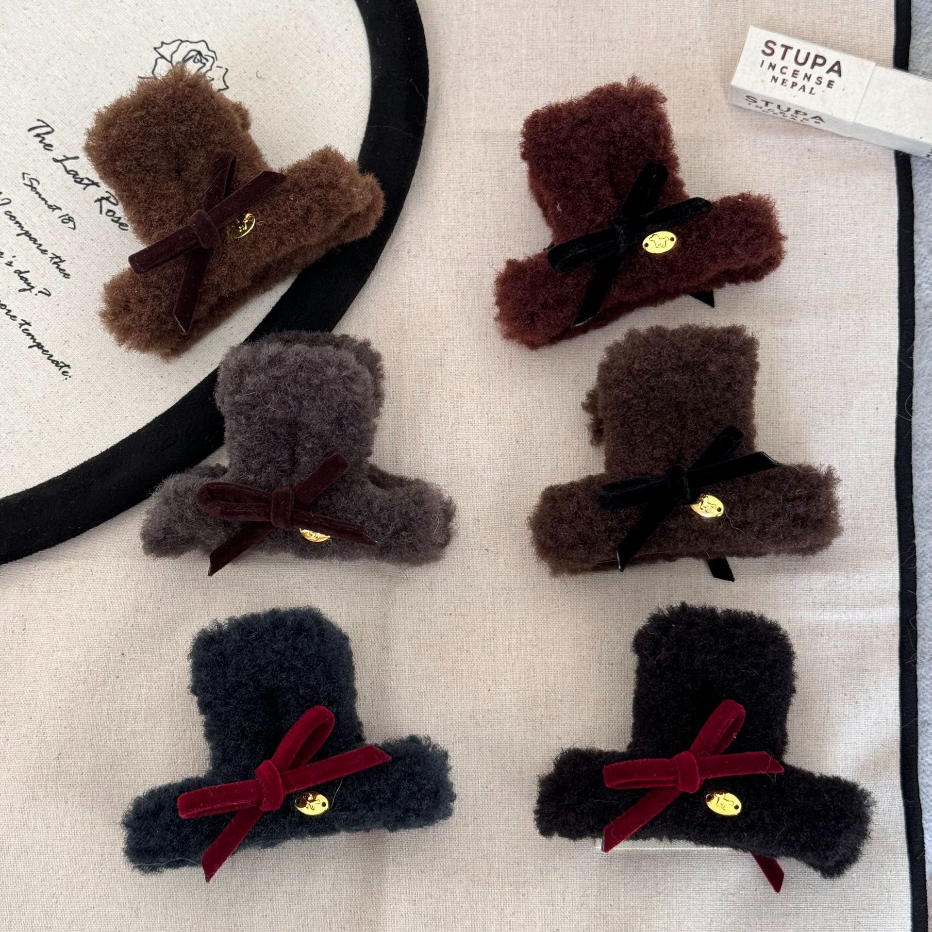 韩国ins新款咖色植绒蝴蝶结ins毛绒发夹可爱刘海夹侧边夹头饰发饰