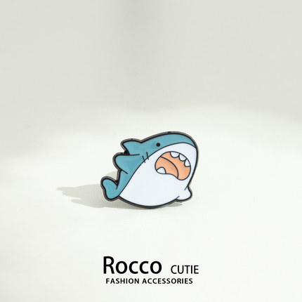 卡通可爱鲨鱼胸针动漫周边金属徽章衣服配饰别针包包装饰创意胸章