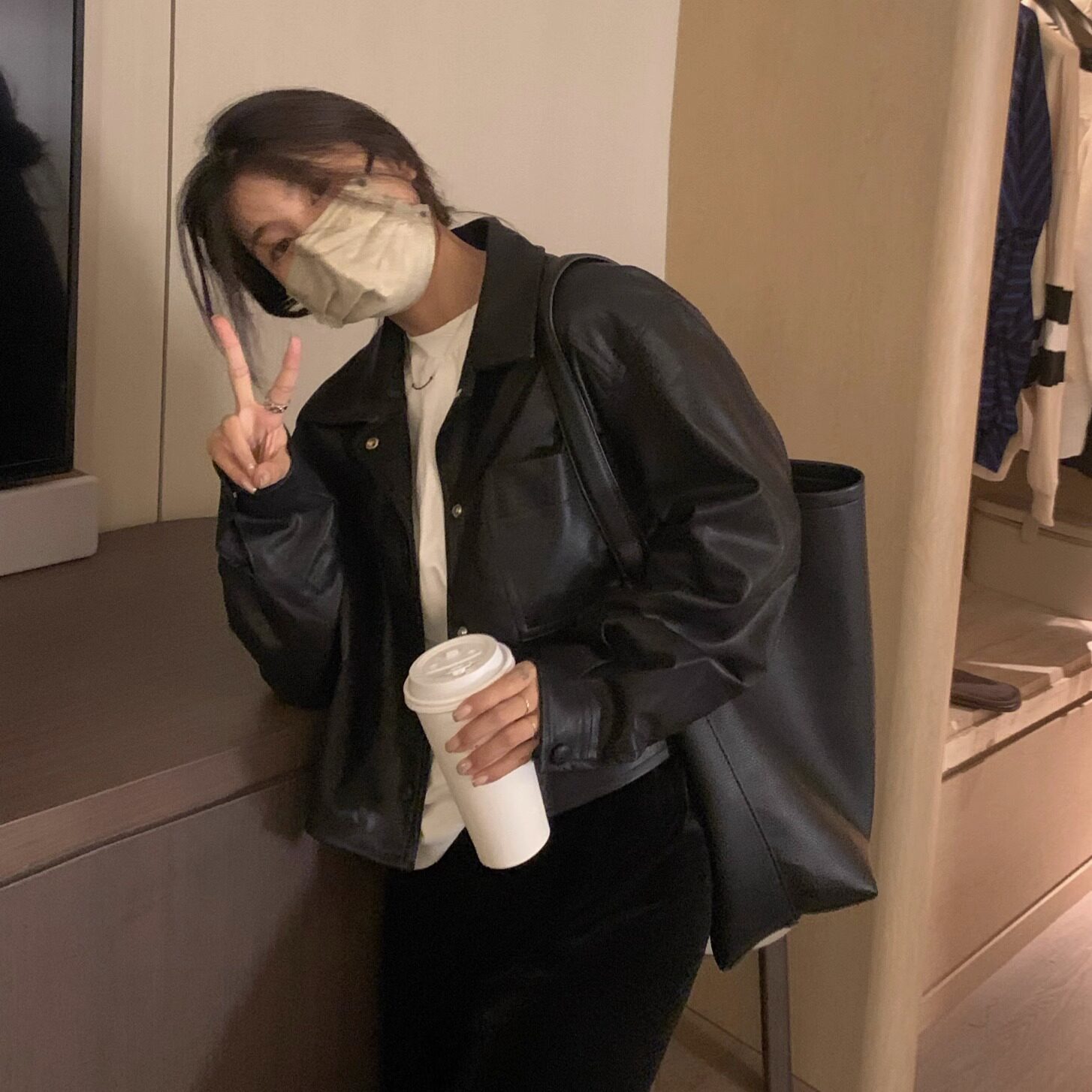 宽松韩版短款百搭皮衣优质PU