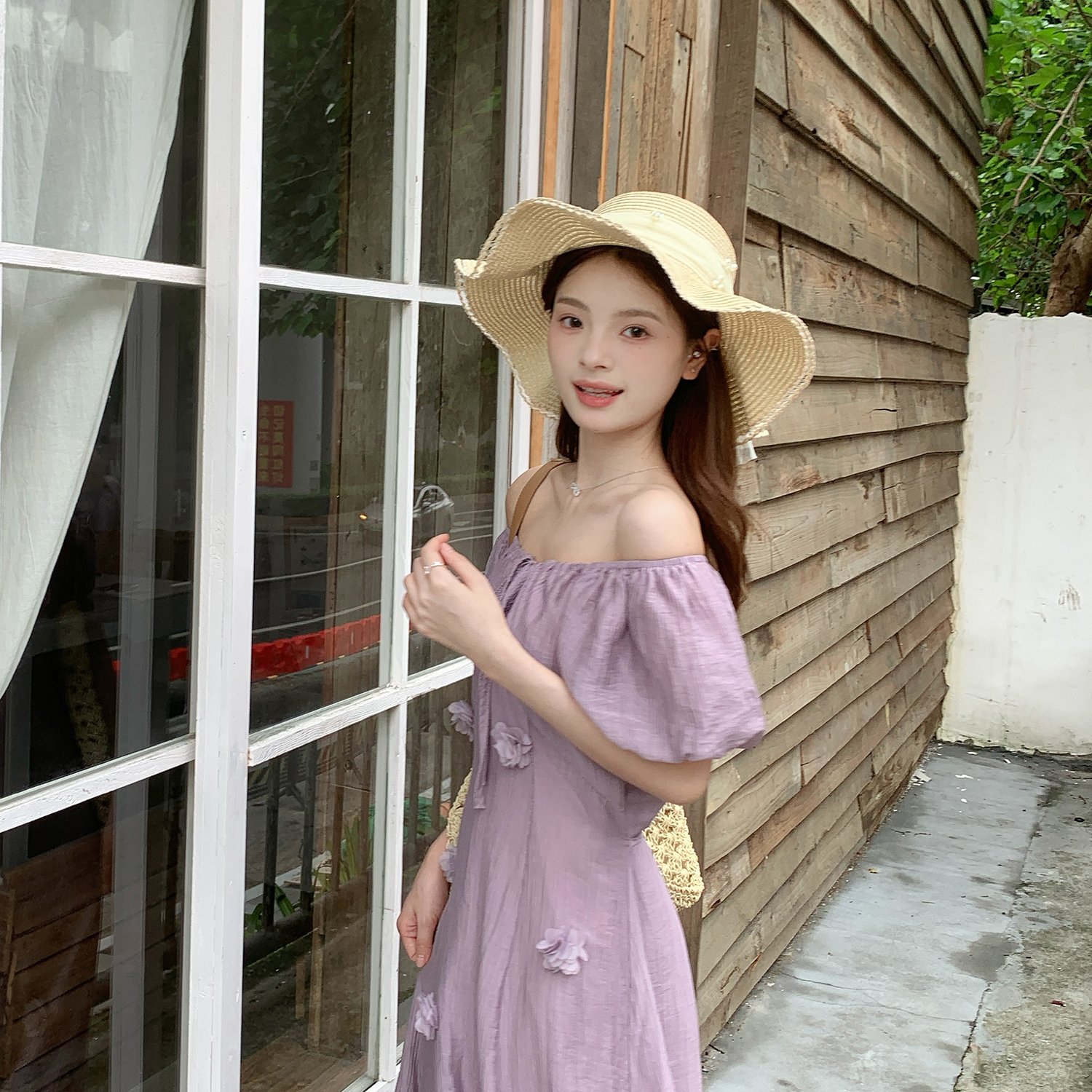 实拍实价温柔风夏季新款连衣裙设计感立体花朵泡泡袖系带收腰长裙