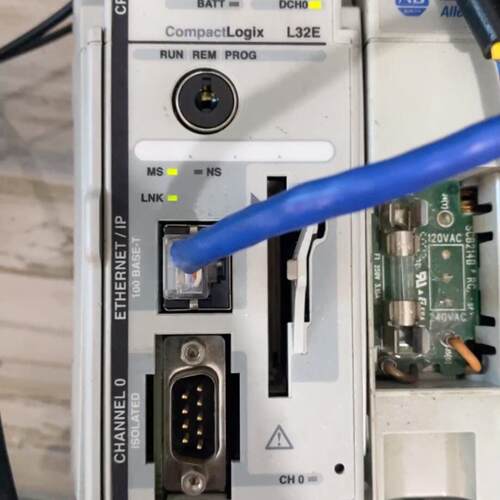 议价1769-L32E CompactLogix CPU 工控自动化控制模块维修