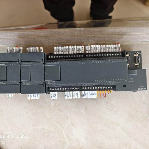 6ES7216-2AD23-0XB8 6ES7221-1BF22-OXS8 6ES7222-1HF2议价维修
