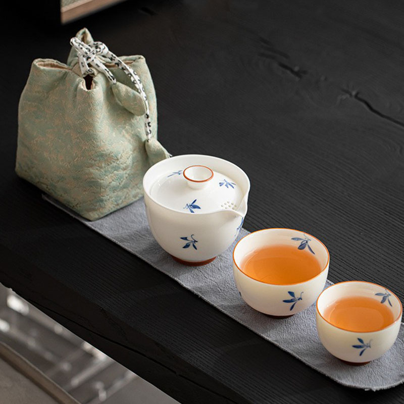 釉下手绘蝴蝶兰花旅行茶具