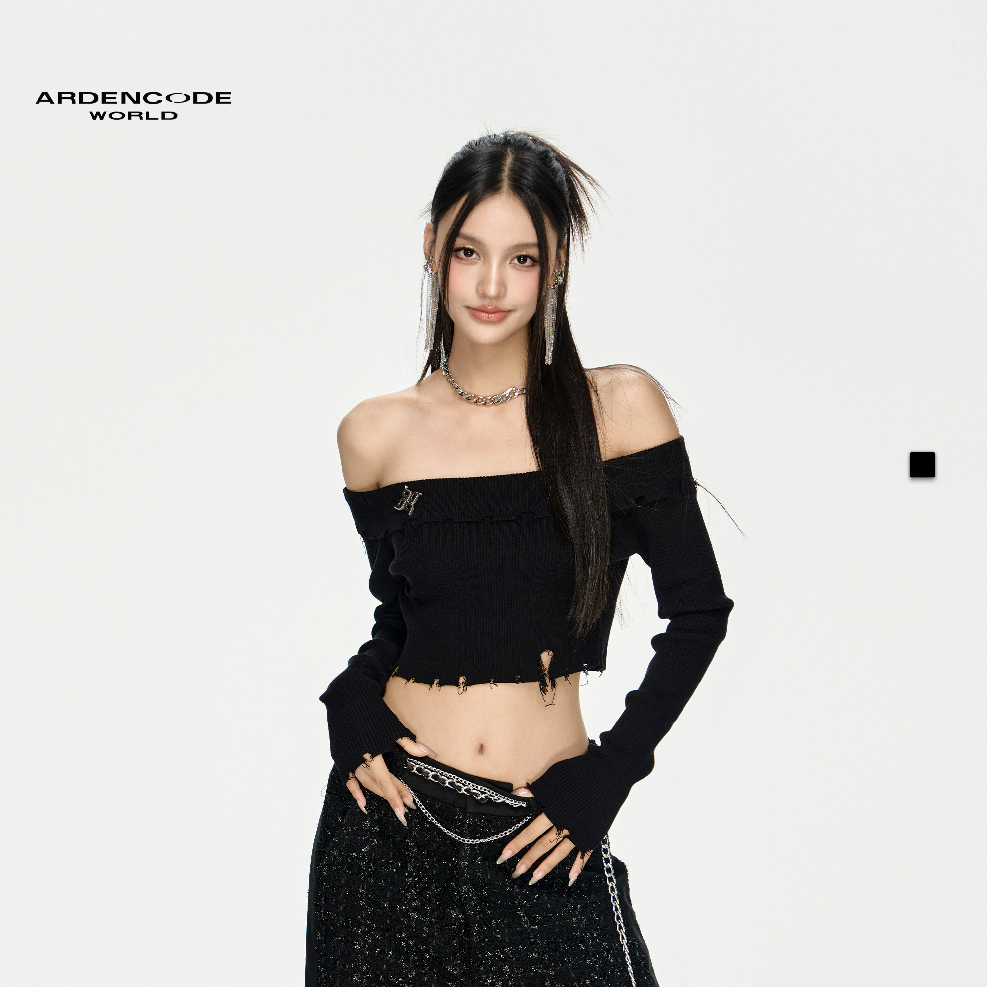 ARDENCODE明星同款十字花铁标破洞横肩弹力修身短款混纺毛织打底