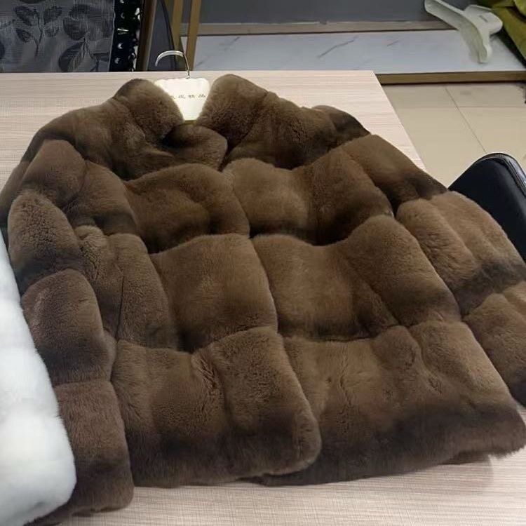 真獭兔毛皮草外套女冬季保暖龙猫大领高端显瘦年轻短款