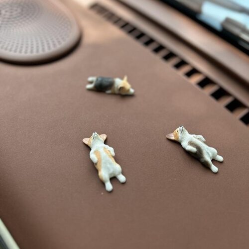 高档治愈系装饰品桌面车载小桌面睡姿树脂车内公仔汽车仿真狗小狗