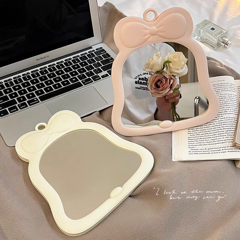 可爱蝴蝶结化妆镜ins心学生宿舍便携可挂高清折叠台式小镜子