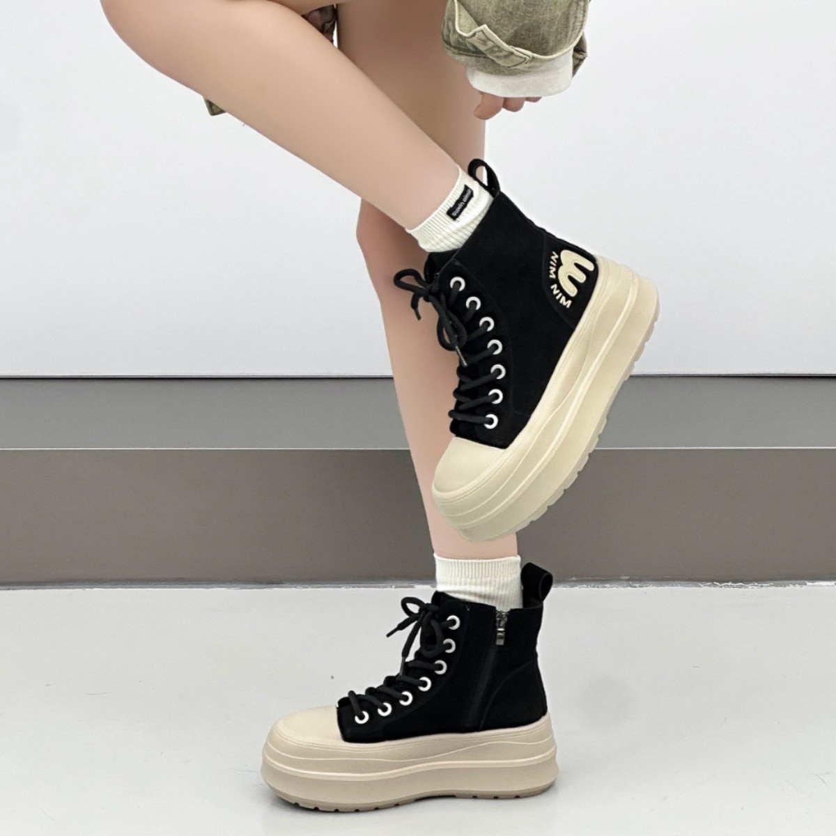 欧货真皮高帮鞋女2025秋季新款小个子厚底增高侧拉链休闲松糕短靴