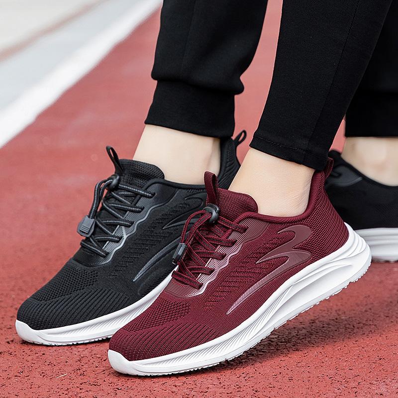 春秋新款老北京布鞋女防滑软底老人健步鞋轻便中老年妈妈运动鞋子