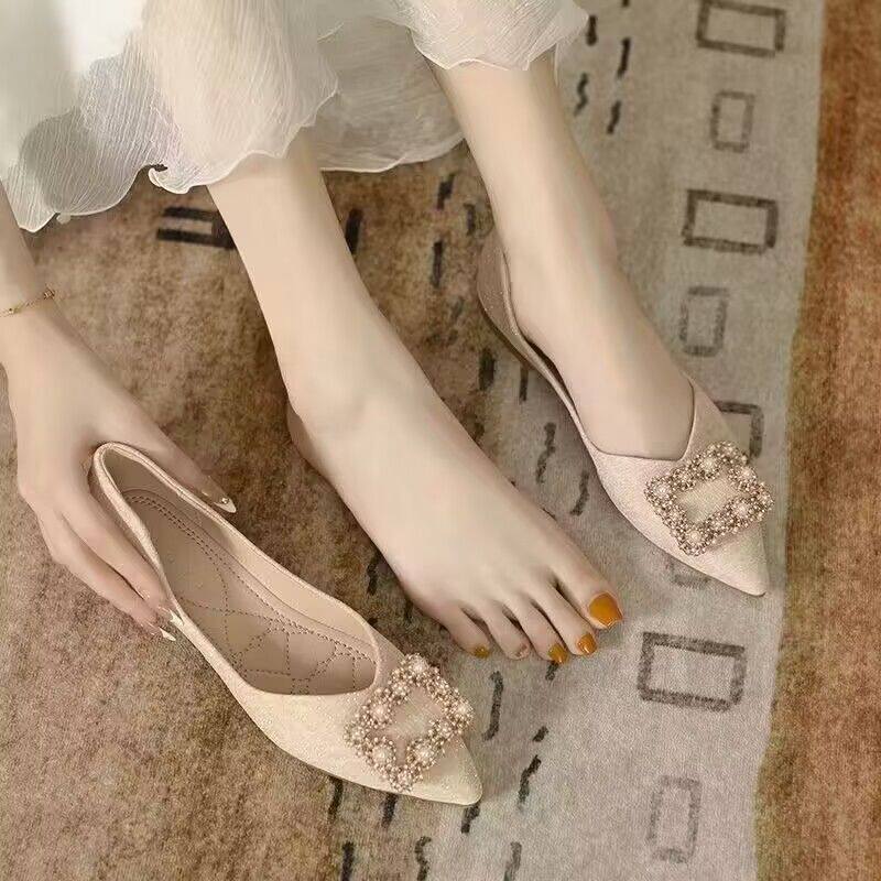 秋天配裙子的单鞋尖头平底瓢鞋春夏温柔小香风法式软底孕妇单鞋潮