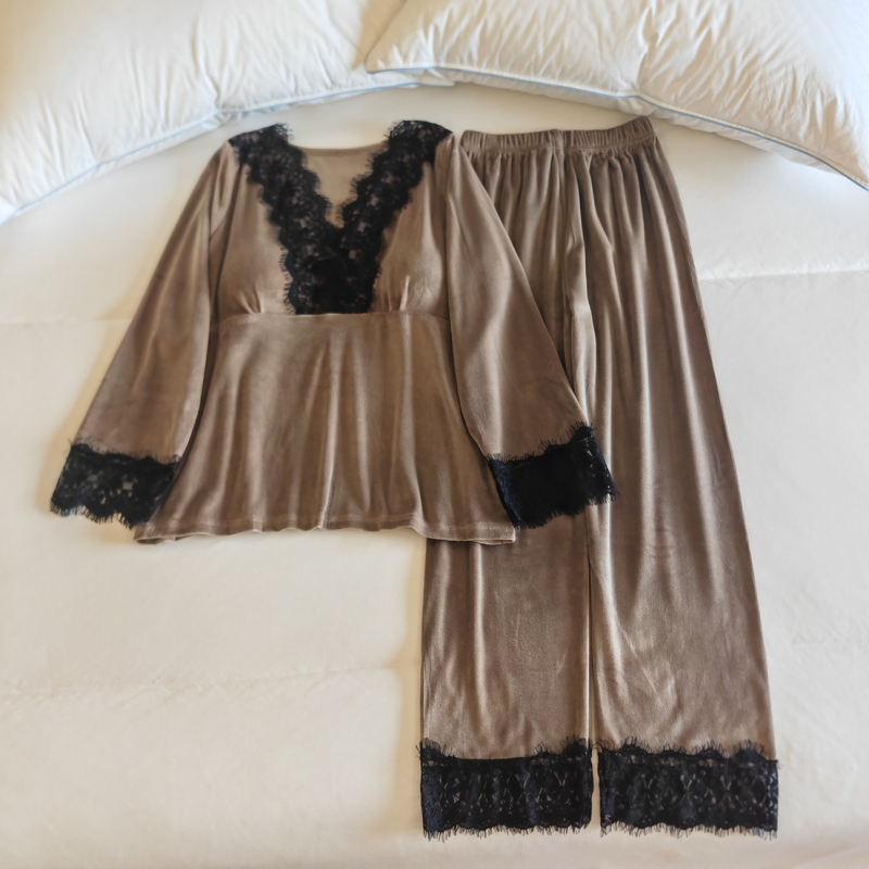 海岛绒睡衣女春秋冬款薄绒家居服