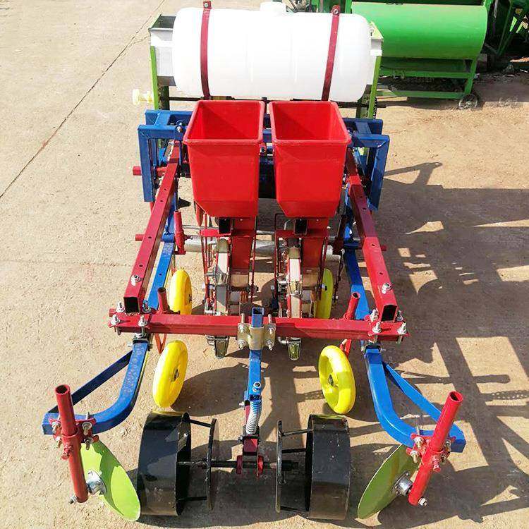 花生膜上精播机带喷药滴灌施肥一体机两行四行可选行距可调