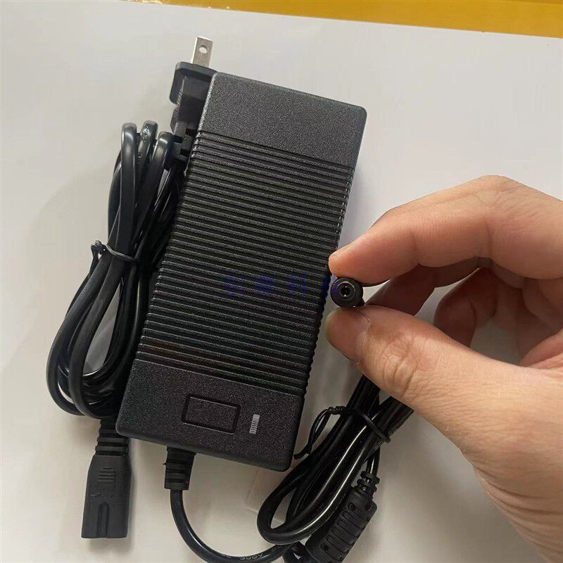 220V羽博便携移动户外电源200W300W500W电池大容量充电源适配器线