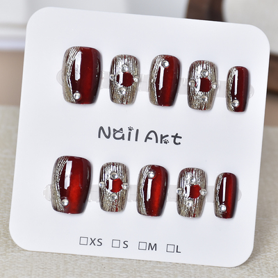 红色布拉提猫眼穿戴甲短款2025新款高级感新娘甲片显白穿戴款美甲