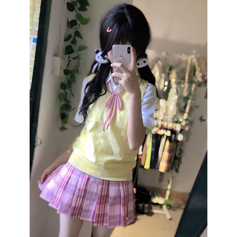 JK制服原创套装V领针织黄色背心马甲叠穿衬衫校供感穿搭糖果JK裙