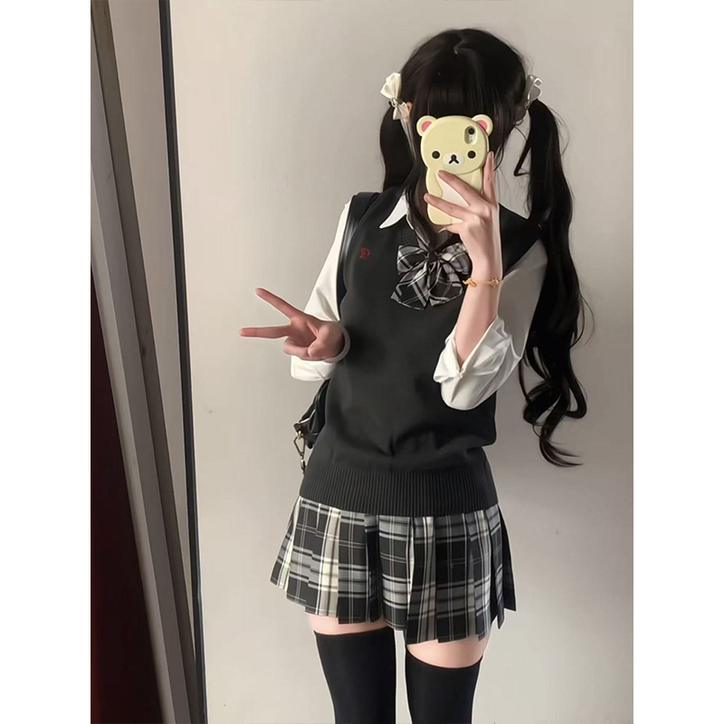 日系jk制服学院风叠穿衬衫一整套甜美格裙外搭套头背心马甲校供感