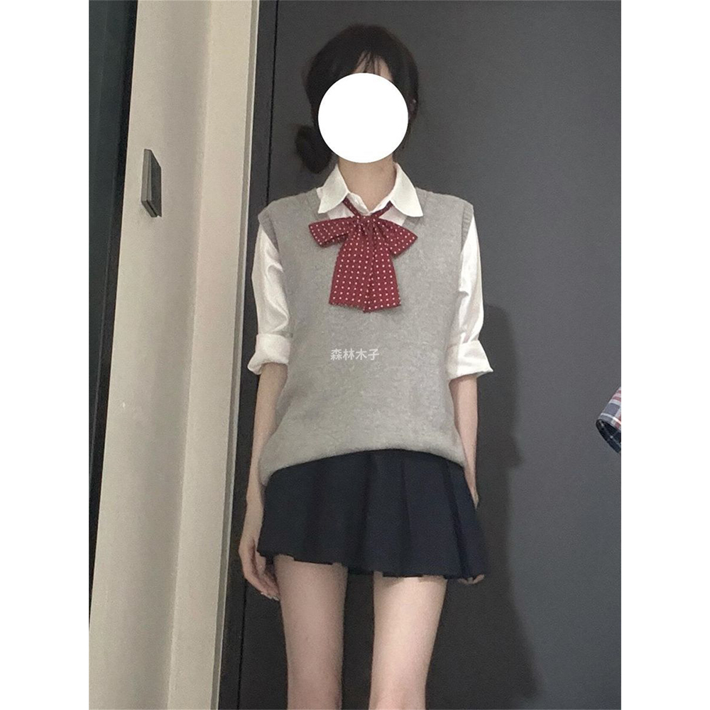 jk制服马甲穿搭套头v领毛衣女日系学院感叠穿ins风灰色针织背心