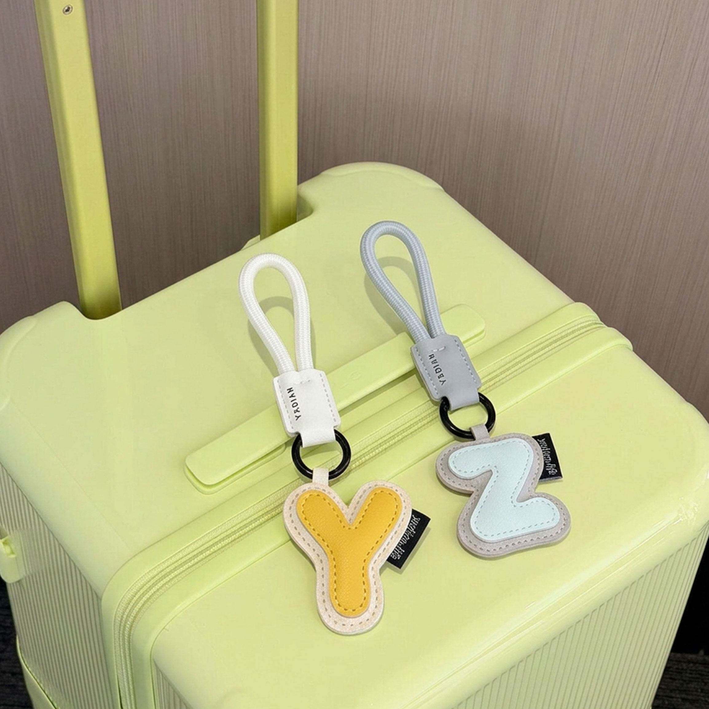 防丢神器!字母款行李箱防丢牌出差旅行箱标识牌挂牌托运登机牌