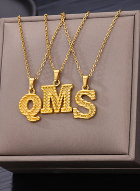 跨境热销新品26个英文大写字母吊坠项链镀金18K环保真空电镀项链
