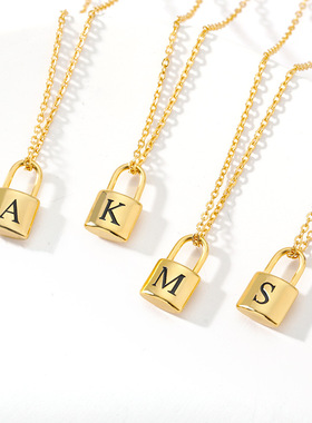 2021新款不锈钢腐蚀字母锁头项链男女同心锁吊坠英文字母项链现货