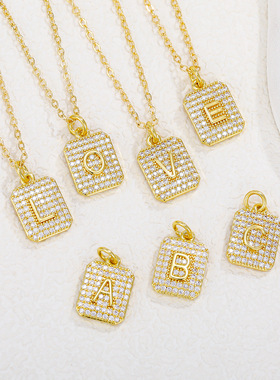 跨境轻奢铜镶满锆26英文字母吊坠个性时尚百搭方形方块字母项链