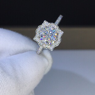 仿美国进口莫桑钻镀pt950白金HW同款开口戒指 方包女戒微镶款时尚