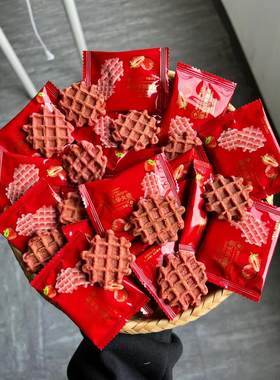 寻脆记草莓味华夫脆黄油华夫脆草莓薄脆饼干结婚草莓华夫脆零食