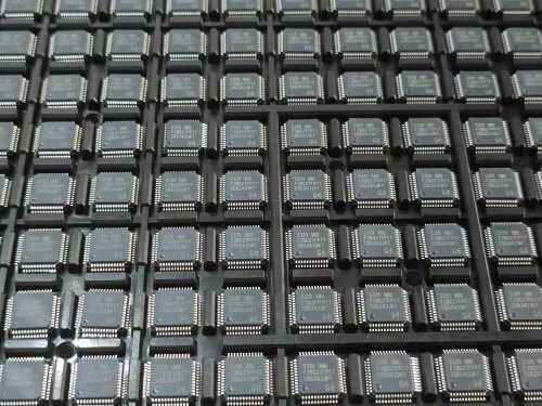 原装TMS320F28027PTT TMS320F28027FPTT LQFP-48 32位微控制器MCU