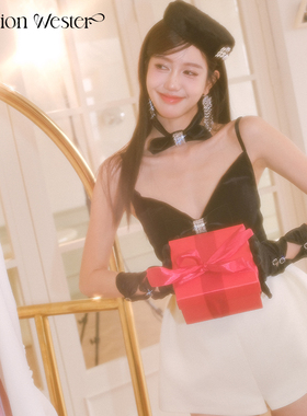 Maison Wester夏季时尚千金黑色丝绒拼接小香风吊带连体短裤