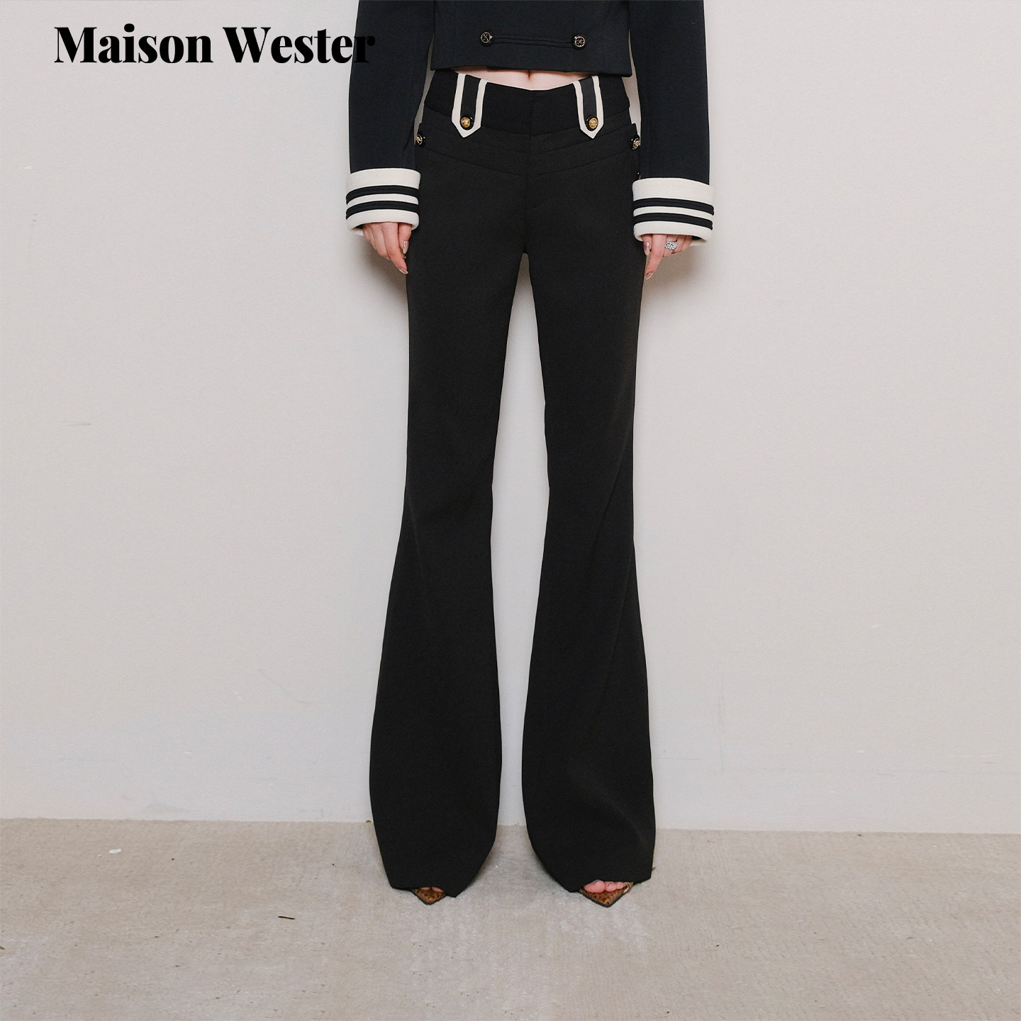 Maison Wester2025年冬季新品轻熟风金属饰扣裤子高腰微喇休闲裤,女装/女士精品,休闲裤,淘宝优惠券,粉丝福利购,淘宝优惠卷